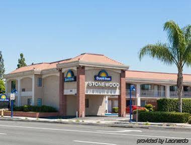 Days Inn By Wyndham Downey Exteriér fotografie